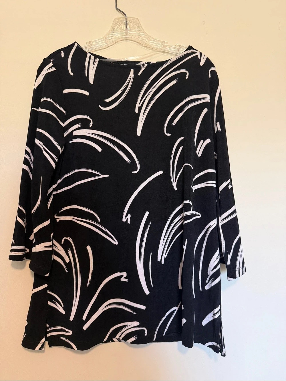 Chico's Travelers Collection Abstract Pants Set-Black & White Size M